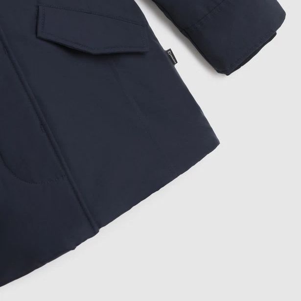 7fca9ff4 a3c7 4f9d 836a 0763115bc6f2 BLU